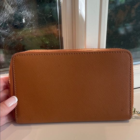 Tory Burch Tan Leather Tote and Wallet Set - Picture 5 of 6